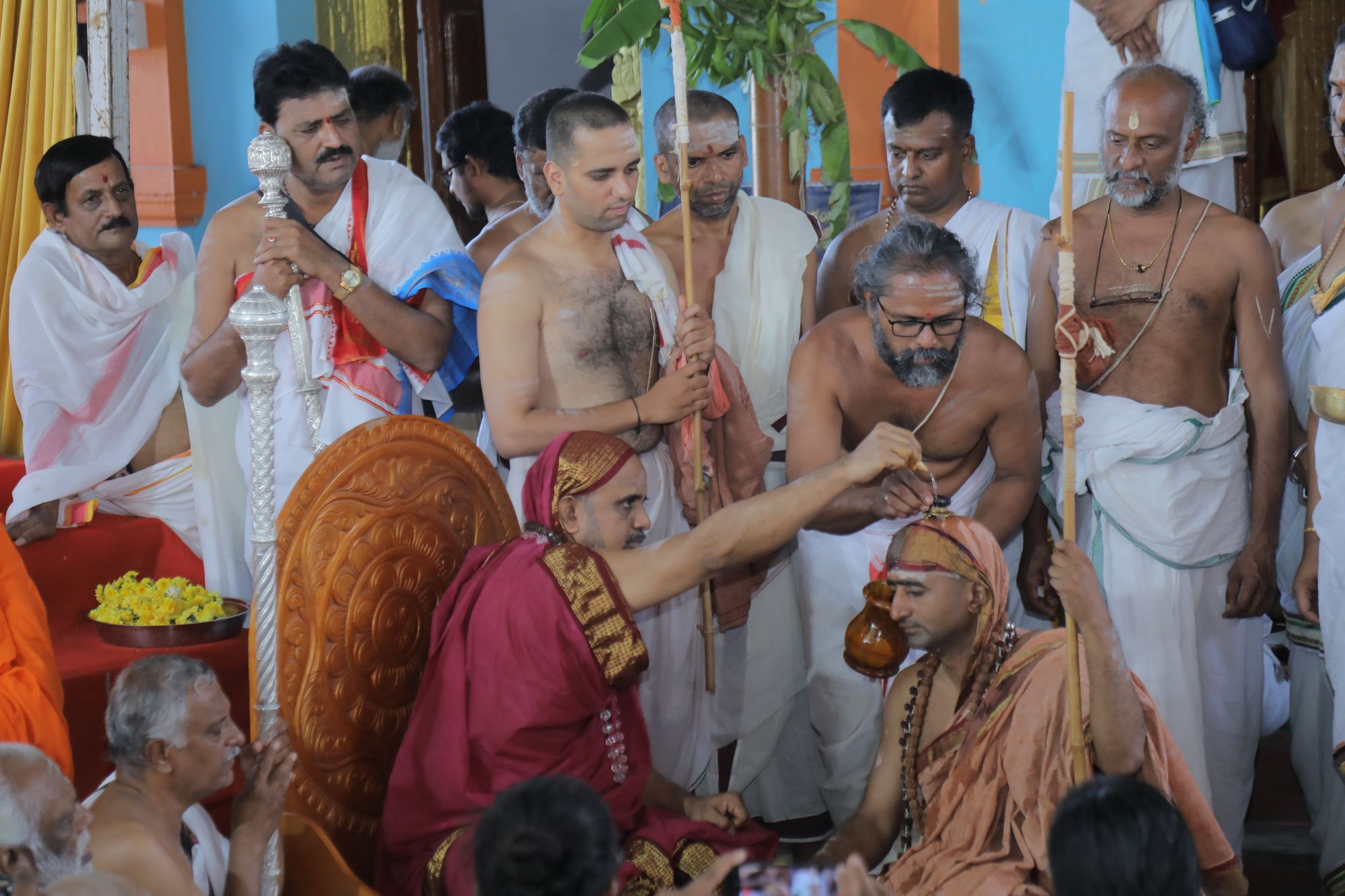 72nd Shankaracharya ascends the throne of Kudali Sringeri Maha-samsthan